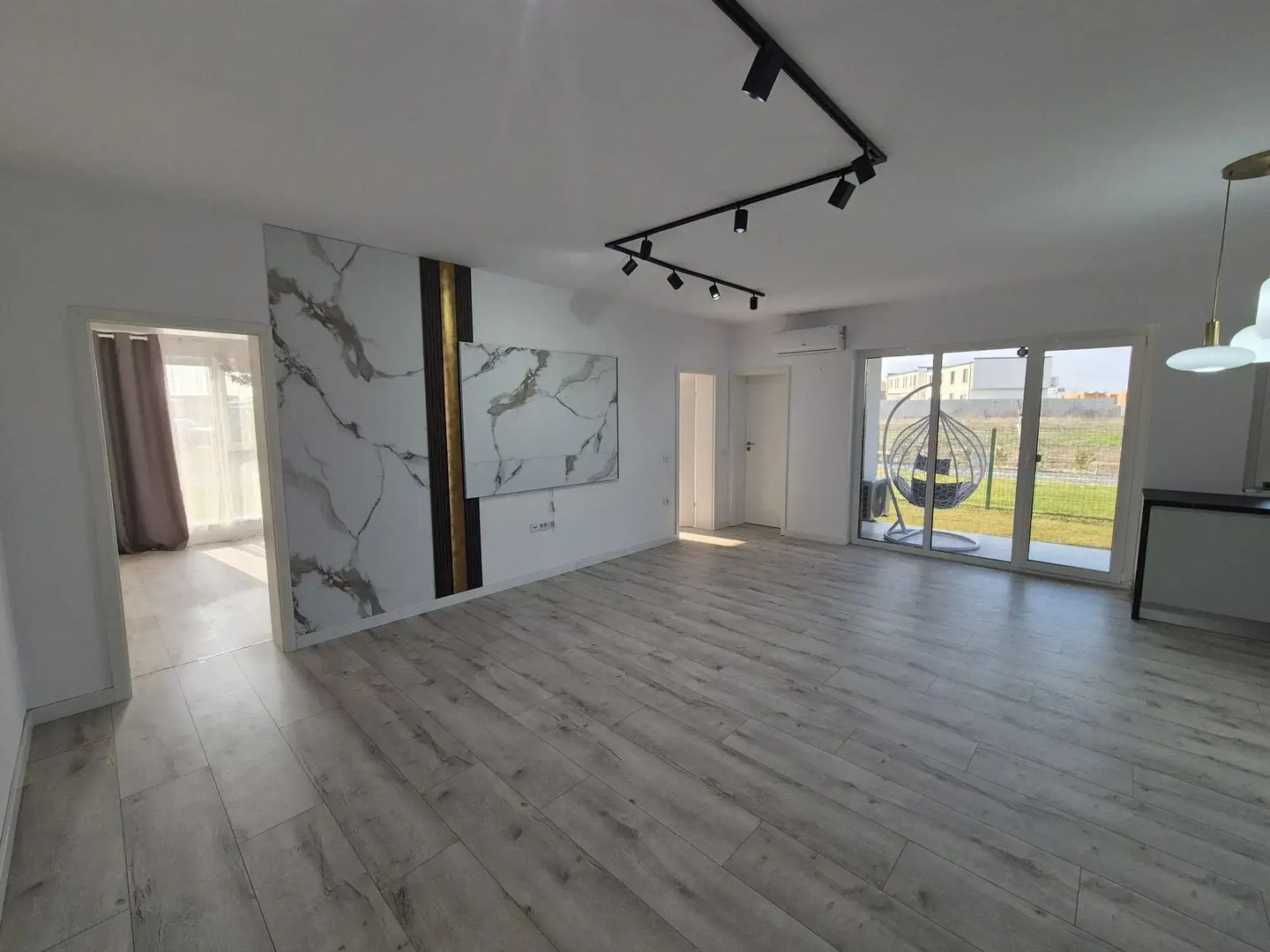 Apartament  3 camere cu gradina, comision 0%, Direct de la dezvoltator - Poză 1