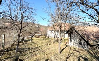 Casa pe 3 niveluri cu teren de 1900 mp in Com. Baisoara. - Poză 3