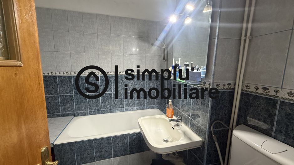 Apartament 4 camere 1 Mai Langa Spitalul Nr 1 - Poză 11