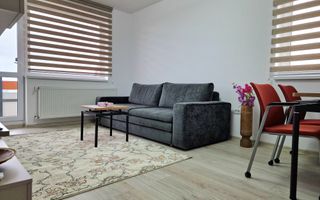 3 Camere Prima Inchiriere Zona Coresi - Poză 4