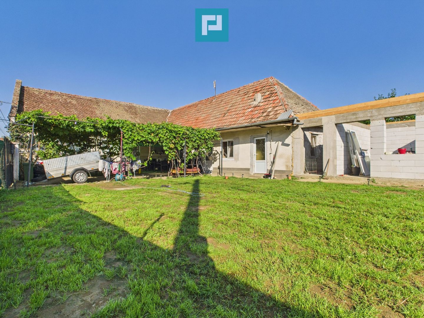 Casă  cu 6 camere in Urseni - Poză 9