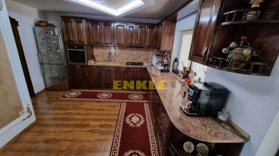 De vânzare Vila P+M, 303 mp si 1000 mp teren, Catamaresti-Deal - Poză 9