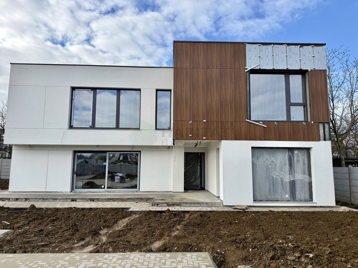 Oportunitate investitie, vila 6 camere - Poză 2