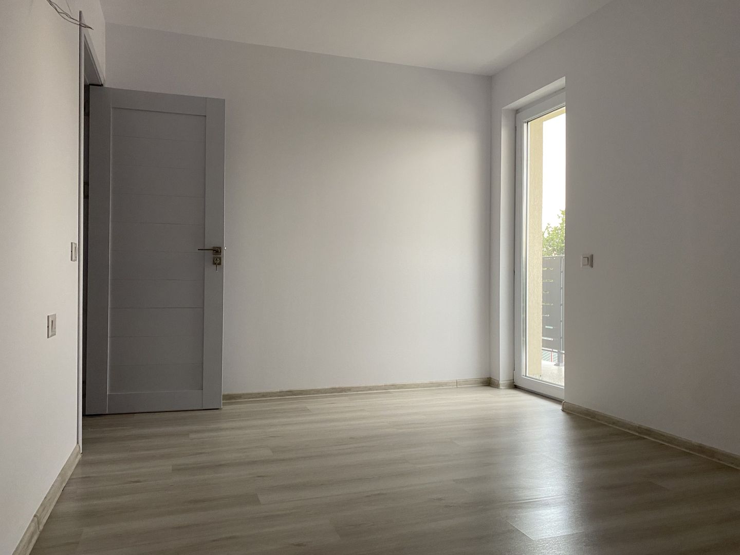 Vanzare apartament cu 3 camere - bloc nou - zona Sideco - Targoviste - Poză 6