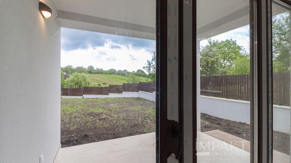 Case cuplate 5 camere si teren de 700 m2 in Feleacu - Poză 13