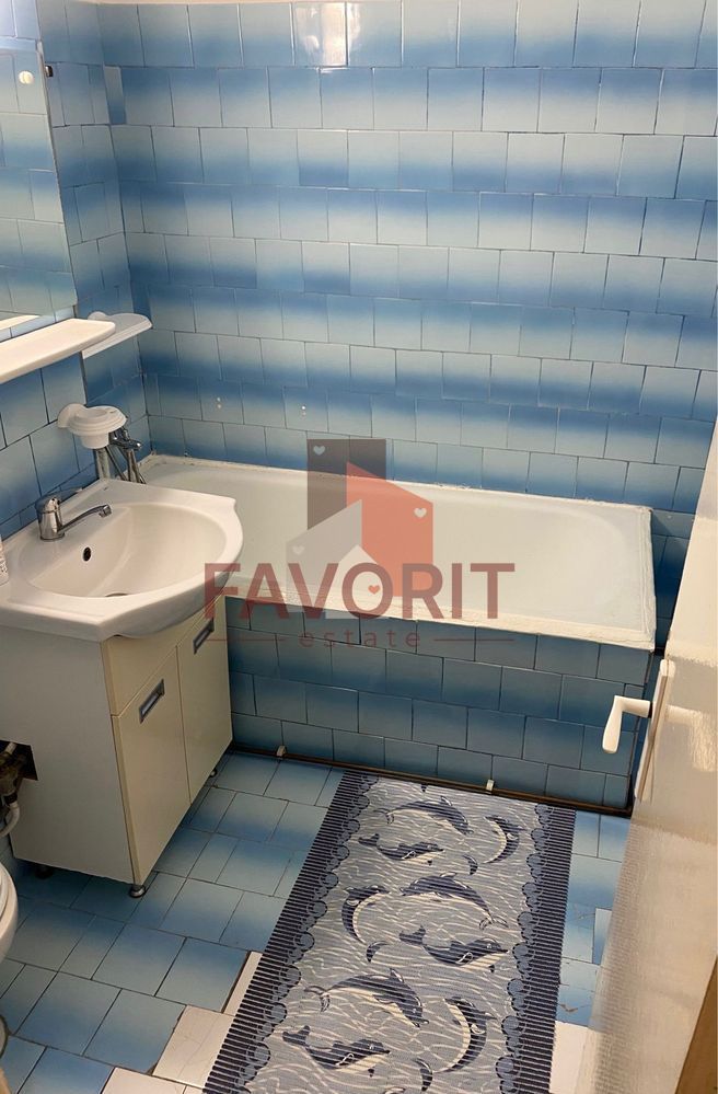 Etaj 1 . Decomandat. Zona Lipovei - Poză 3