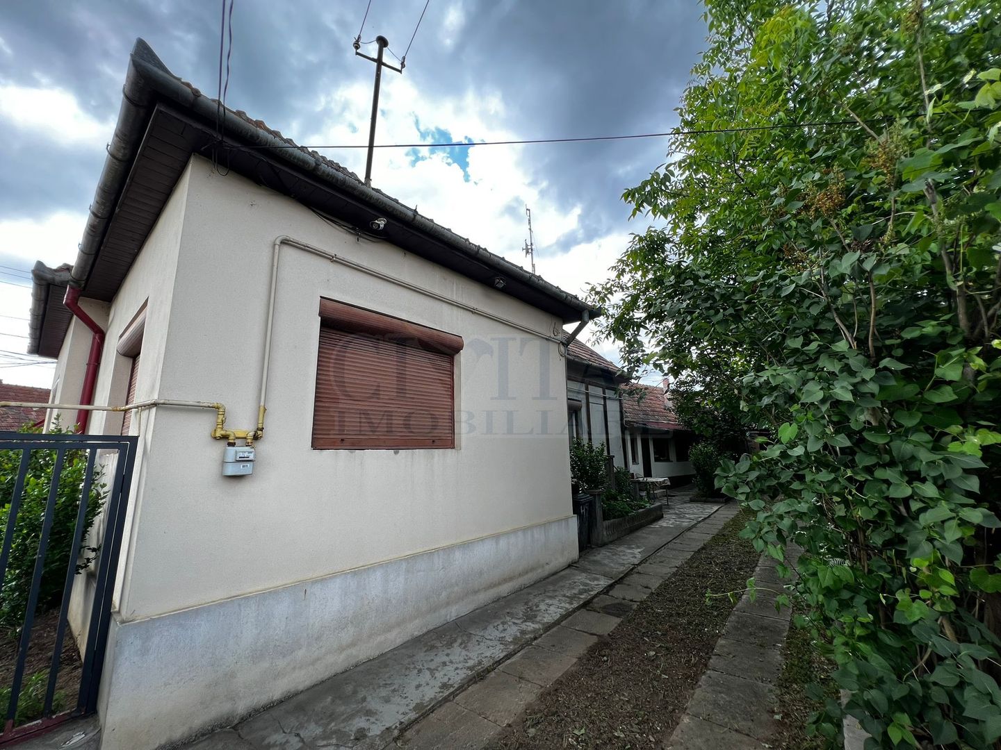 Casa de vanzare in Gilau, teren de 840 mp, zona buna - Poză 1