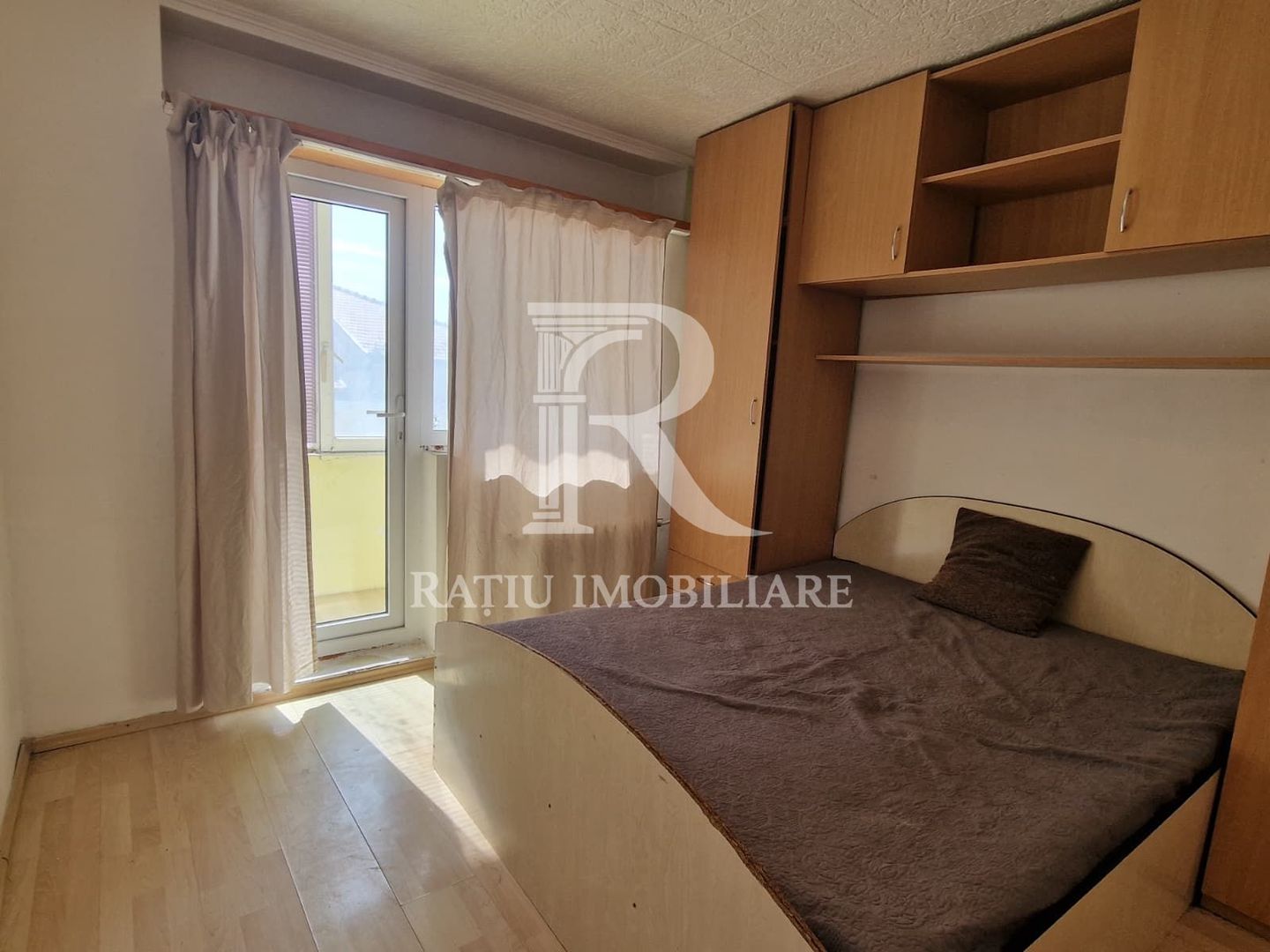 Apartament cu 3 camere de vanzare | Zona Nufarul | Oradea | - Poză 7
