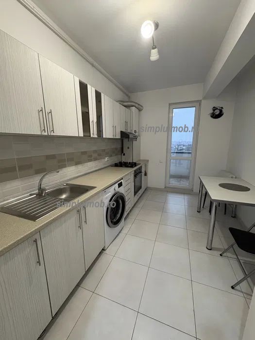 Decomandat Apartament Spatios Cu Parcare Subterana - Poză 6