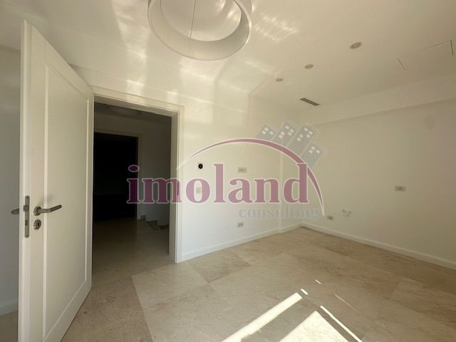 Imobil nou - inchiriere Office / Rezidenta - Primaverii - TVR - Poză 8