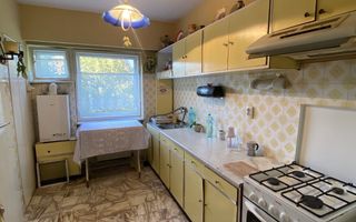 Apartament ultracentral 4 camere cu loc de parcare privat - Poză 5