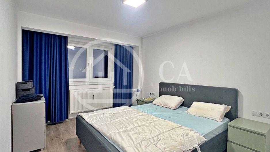 Apartament de vânzare cu 3 camere in zona Rogerius, Oradea - Poză 5