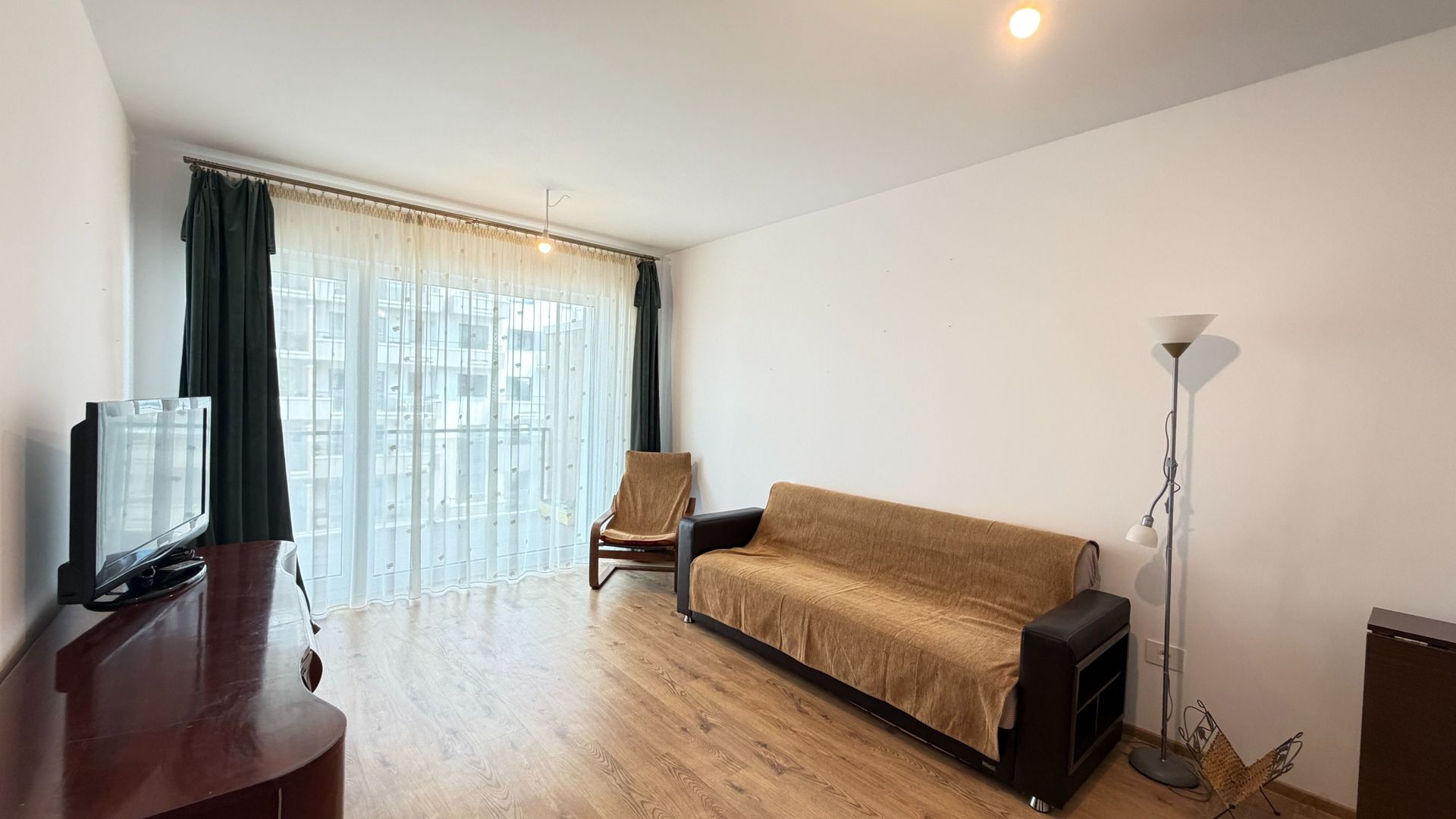 Apartament 2 camere de închiriat – Alphaville, Str. Stadionului - Poză 1