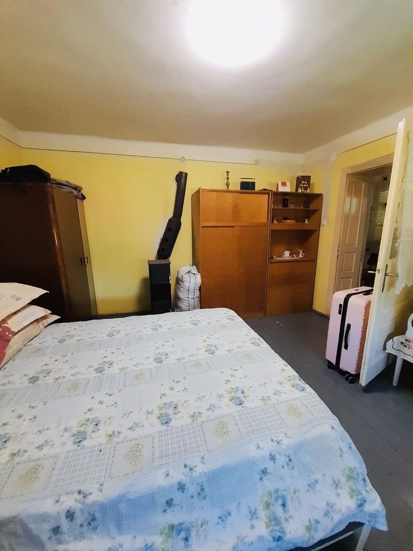 Casă + 2870 mp teren – oportunitate Ciocaia - Poză 11