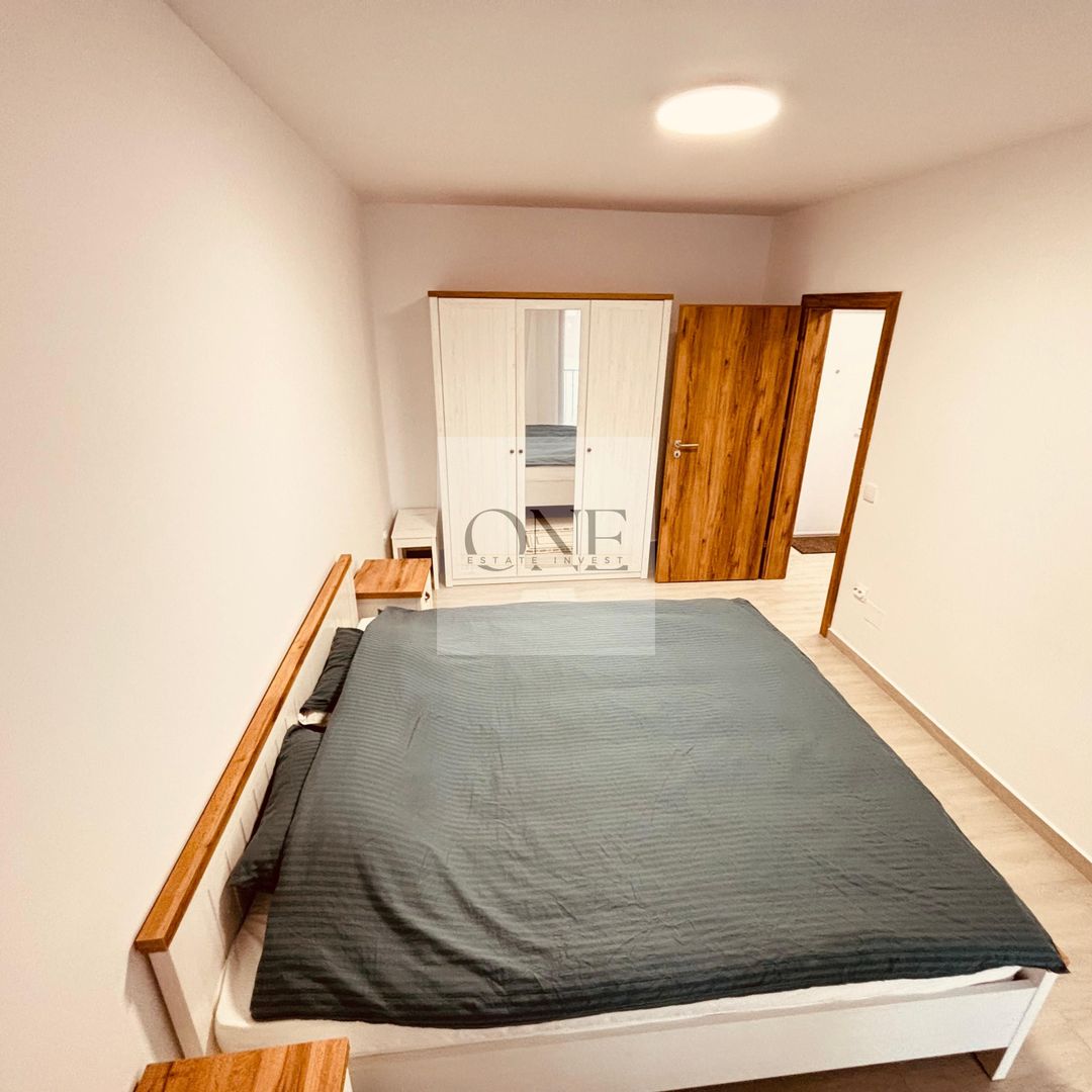 Apartament Spațios Curte Proprie Cristian - Poză 9