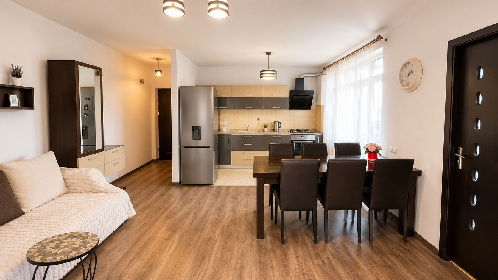 Apartament Modern De Vanzare | 2 Dormitoare | Parcare | Balcon x 2 | Etaj 2/3 - Poză 5