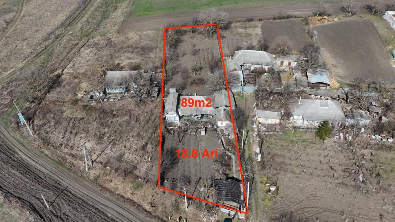 Casă cu teren de 18.8 Ari com. Tohatin ( Buneț) - Poză 1