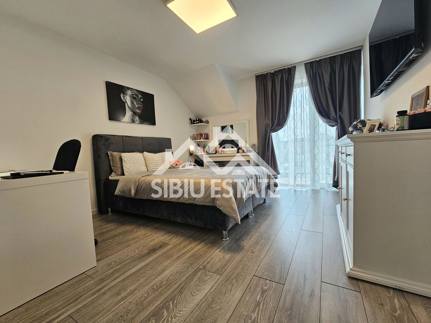 Casa 4 camere Sibiu dotari bune, pivnita, terasa - Poză 8
