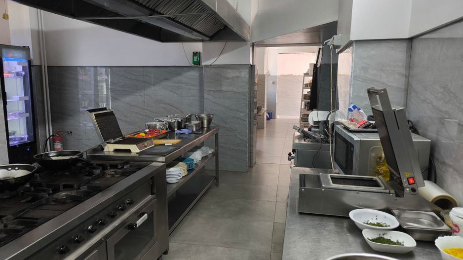 MANGALIA (Cod01) Pret Redus, spatiu comercial ultracentral! - Poză 12