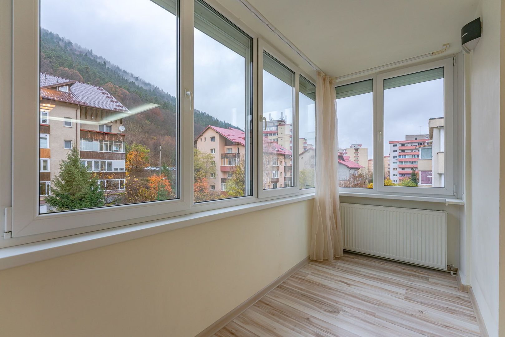 Apartament Mobilat si Utilat cu Loc de Parcare - Poză 4