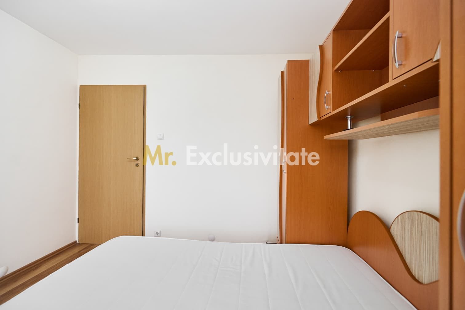 Apartament Mioveni , etajul 2 , decomandat ! - Poză 12