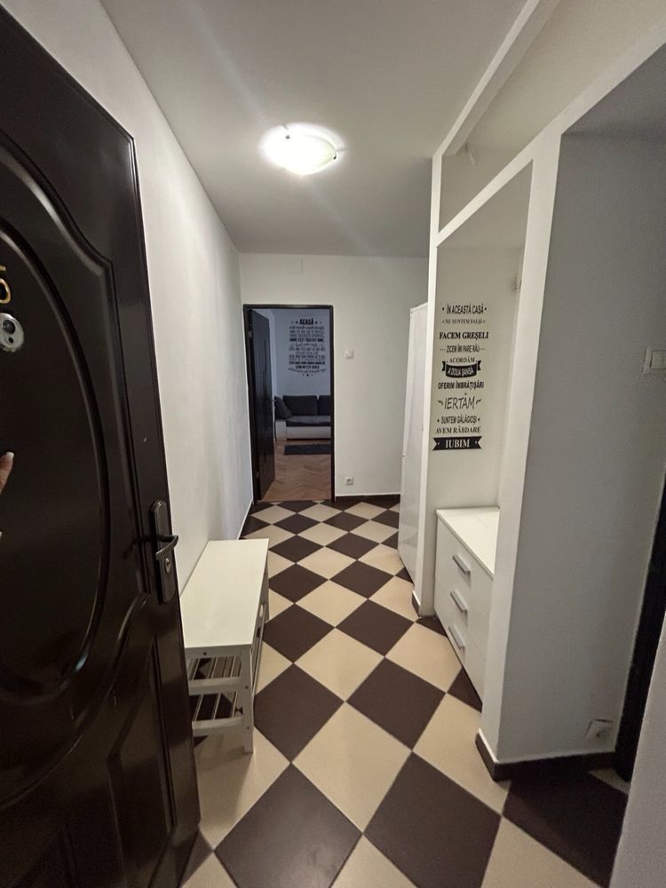 Apartament cu 2 camere Eroii Revolutiei - Poză 1