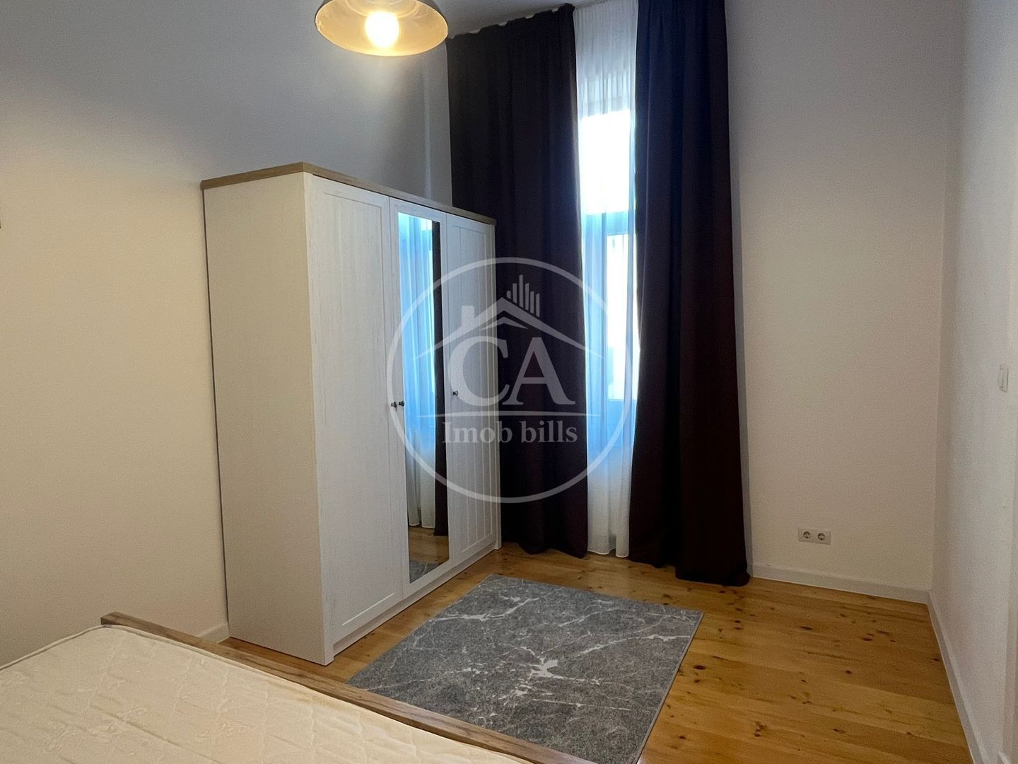 Apartament de închiriat cu 3 camere în zona ultracentrală, Oradea - Poză 3