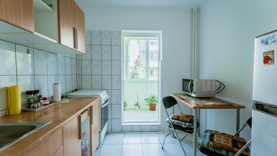 În Micălaca apartament cu 2 camere - Poză 6