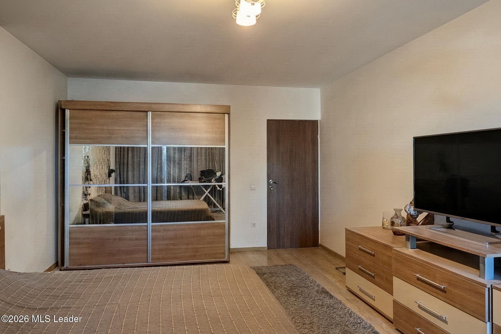 Padurea Cernica - Casa P+1+Pod Inalt, Lot pe Colt 250 Mp, Mobilata - Poză 18