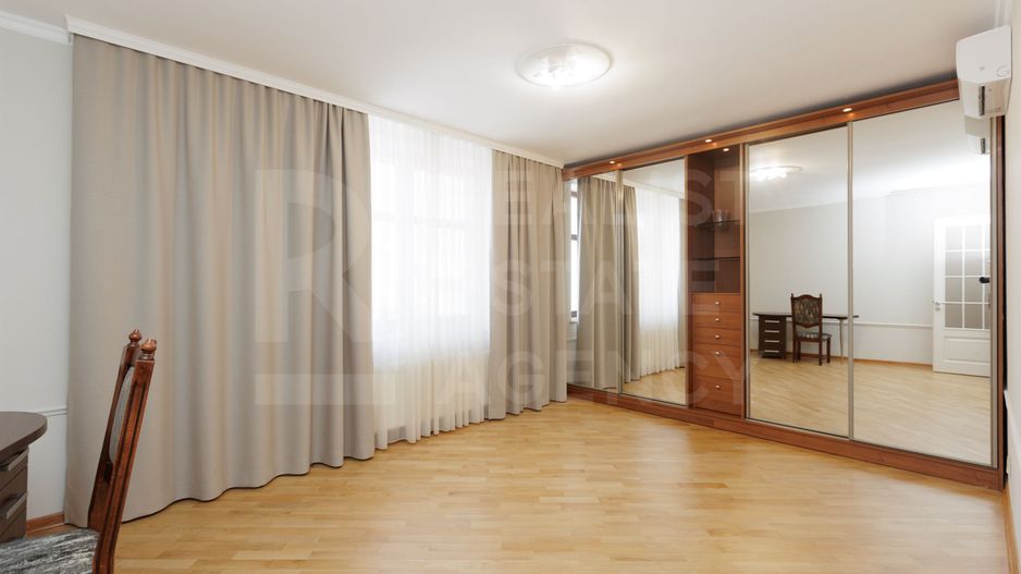 Chirie, casă, 3 nivele, strada Frumoasa, Centru - Poză 10