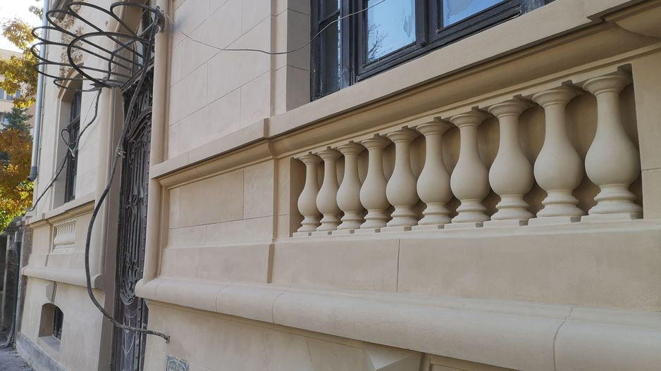 O BIJUTERIE ARHITECTURALA IN CENTRUL BUCURESTIULUI - Poză 6