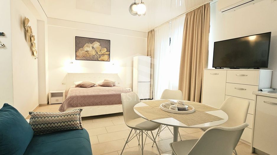 Studio Mamaia Nord | Mobilat | 42 mp | Vedere la mare | Parcare - Poză 3