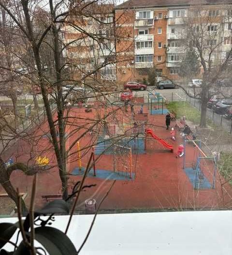 Soarelui | 4 Camere | 2 Bai | Boxa | Centrala proprie - Poză 7