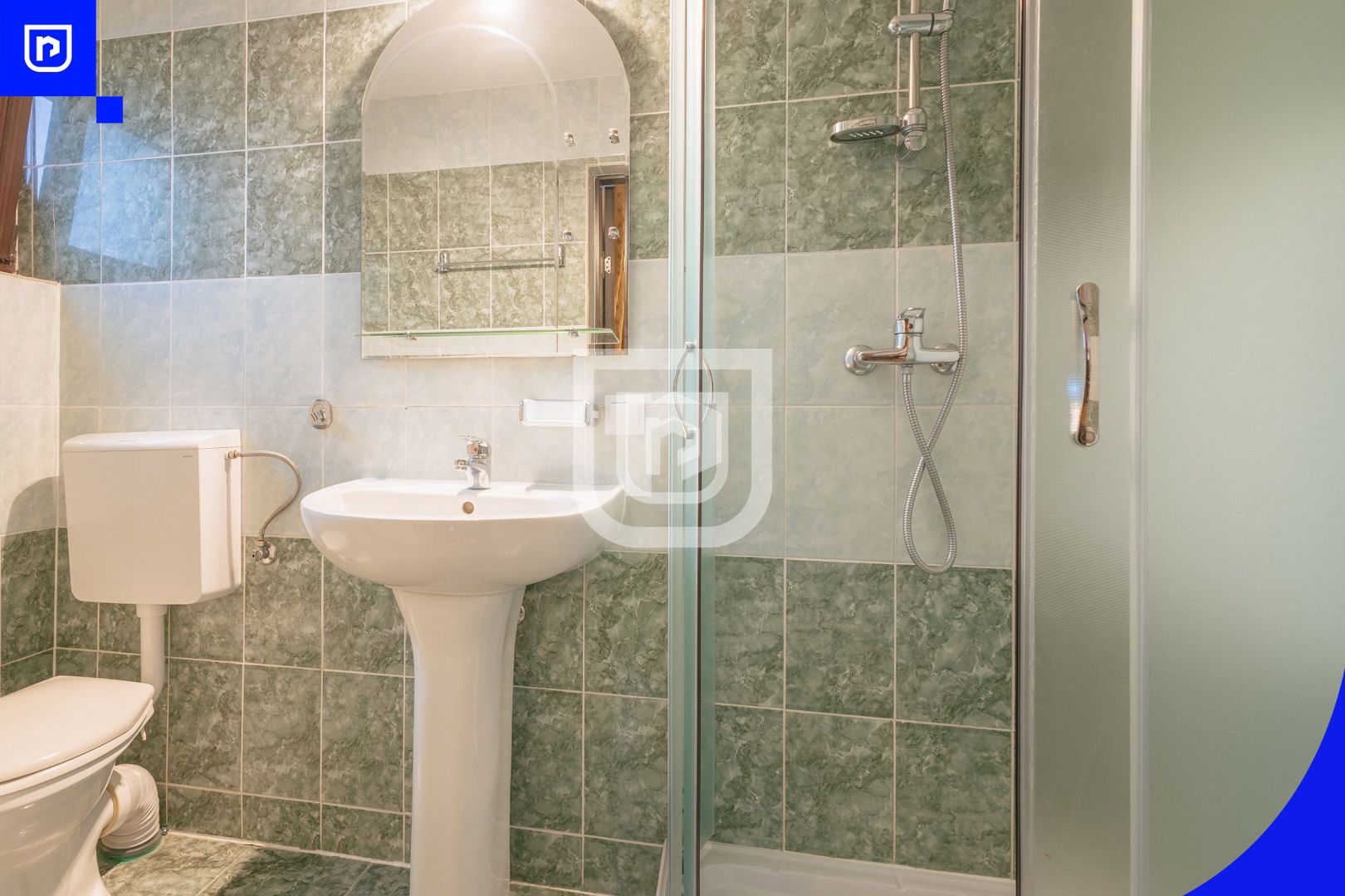 Pensiune cu 8 dormitoare în Mănăstirea Humorului | BUCOVINA - Poză 15