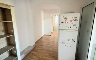Vanzare apartament 3 camere, Micro 16, 57 mp, 60.000 EURO - Poză 2