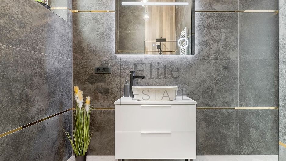 Apartament ultracentral de inchiriat in Oradea I Palatul Ullmann - Poză 10