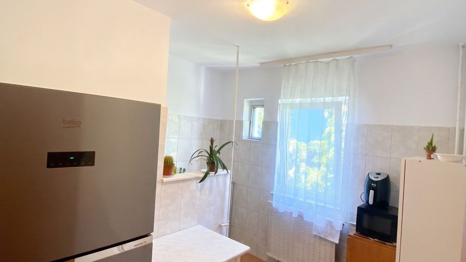 Închiriez Garsonieră 50 mp, decomandată, AC, Dristor – Vitan ✨ - Poză 2