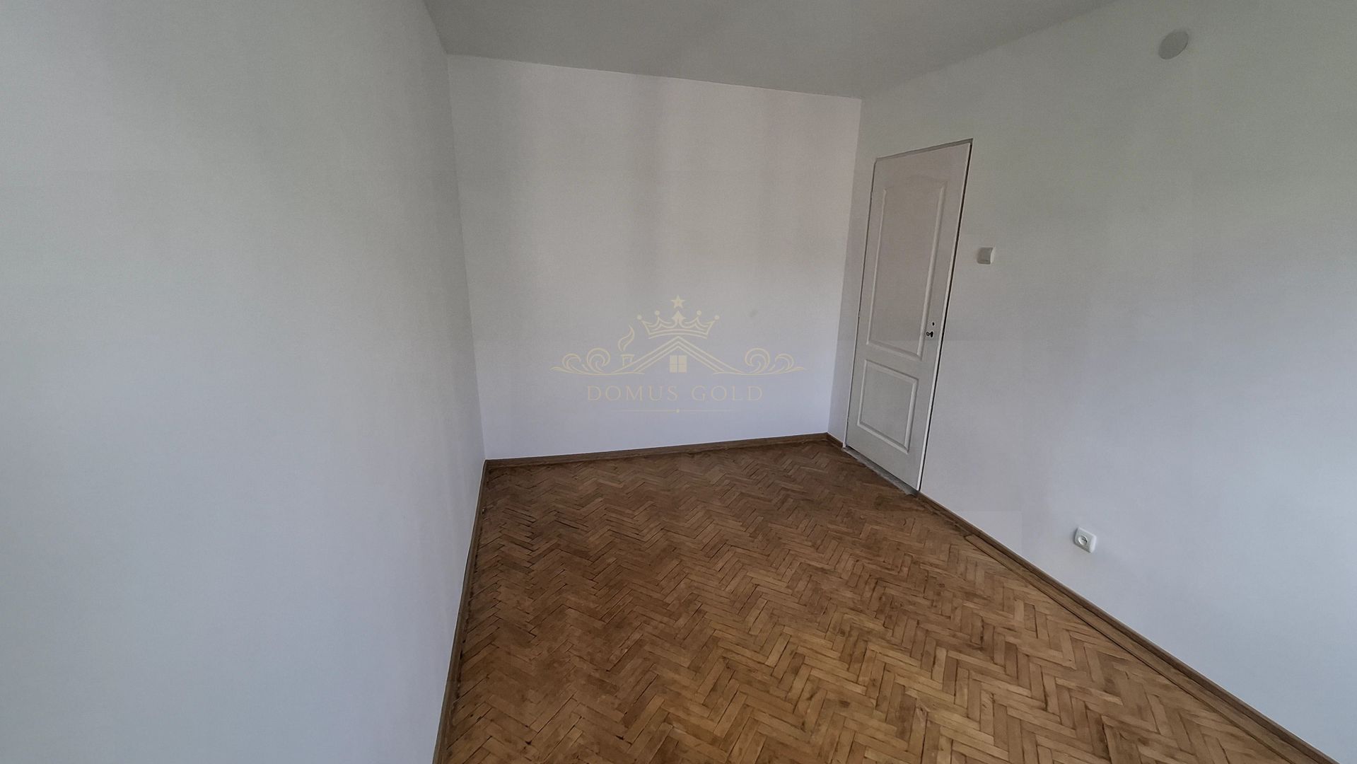 Vind urgent apartament in Turda . - Poză 21