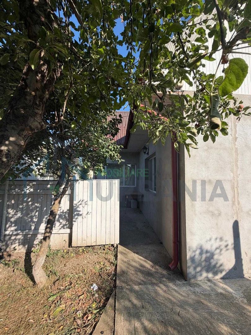 Casă de vânzare în comuna Tutora, la doar 13 km de Iași - Poză 3