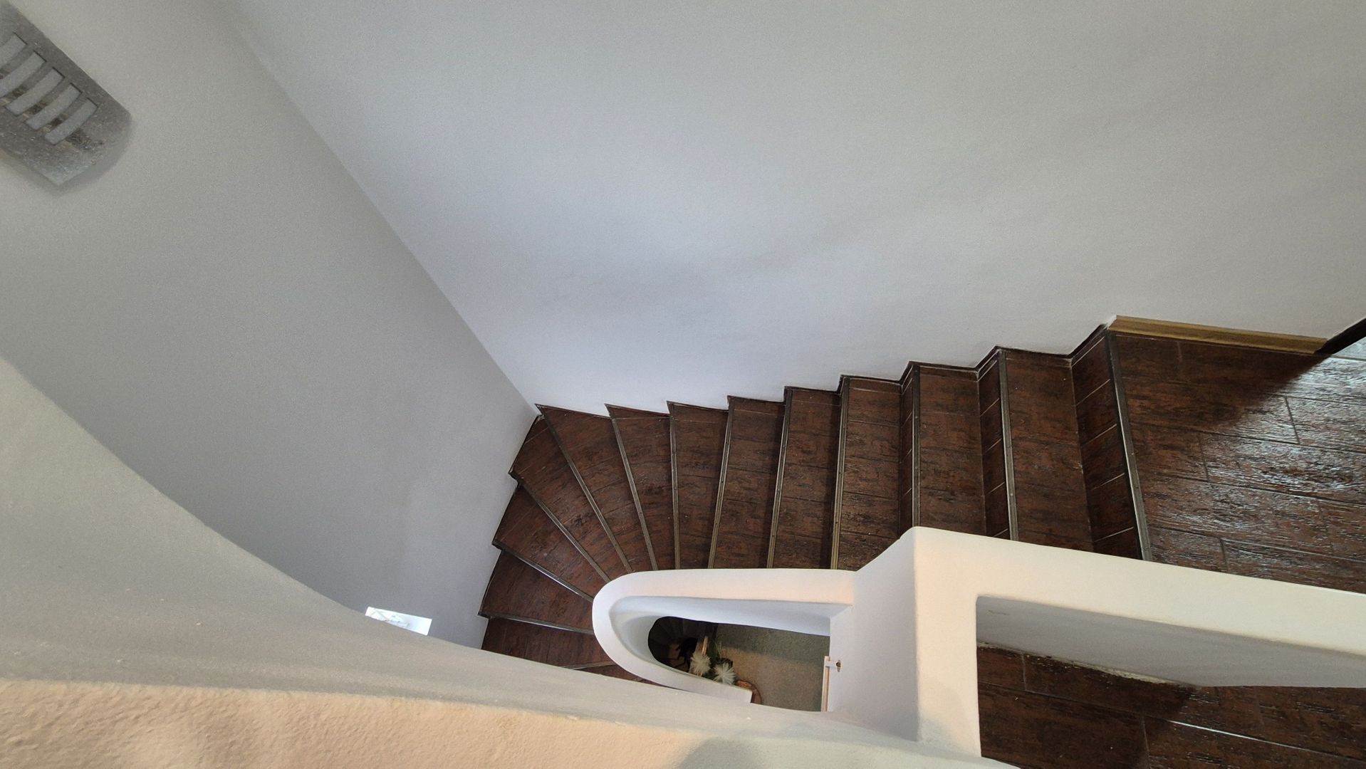 Casa S+P+1 Etaj+M - 170 mp - piata Victoriei - Poză 11