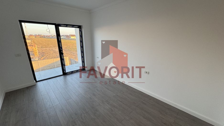 Comision 0%. Panouri si pompa de caldura. Despartit prin camera tehnica - Poză 21