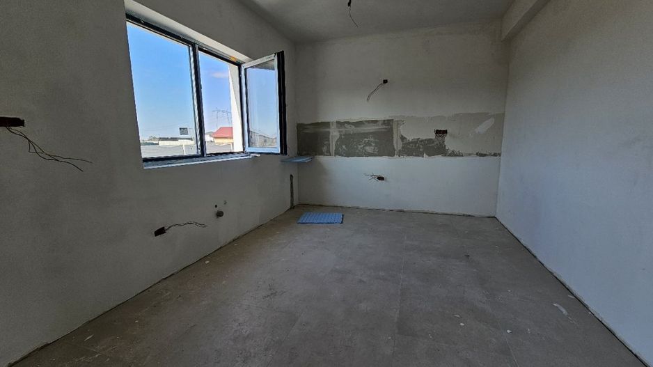 Casa single Berceni teren 250mp curte amenajata totul la cheie - Poză 2