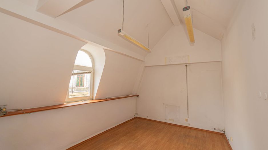 Spațiu de inchiriat, pretabil birou, sali de dans/yoga, studio, 130mp - Poză 8