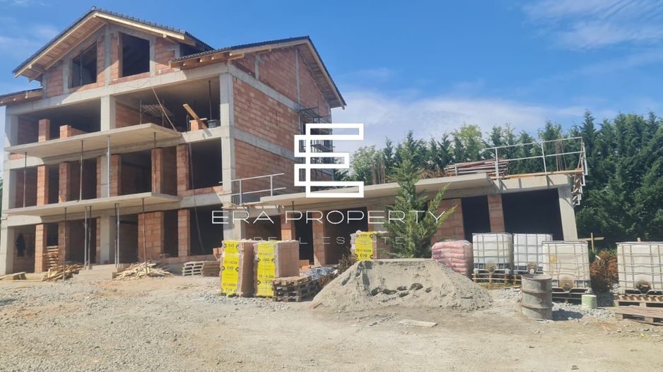 Apartament 3 camere + gradina 50 mp, la cheie , Cristian - Poză 4