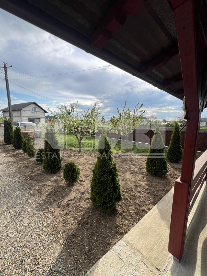 Casă de vis de vanzare | Prelipca, Suceava | Preț: € 127.000 - Poză 2