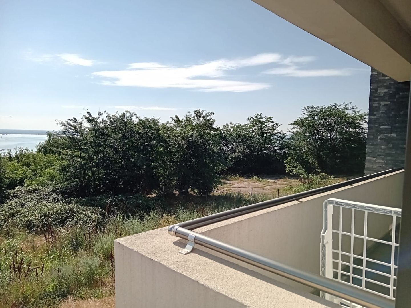 2 camere, vedere superbă la lac, bloc nou 2022 - Poză 15