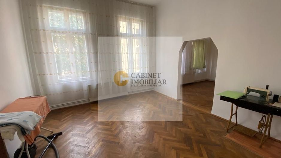 4 camere in vila   | Blvrd M. Kogalniceanu  | 140 mp - Poză 4