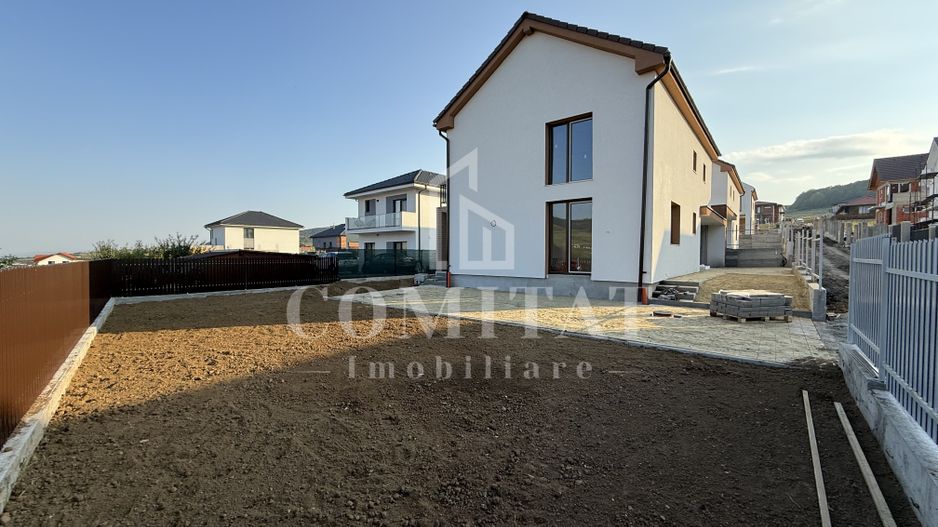 Case cu garaj Chinteni zona străzii Ana Aslan - Poză 1