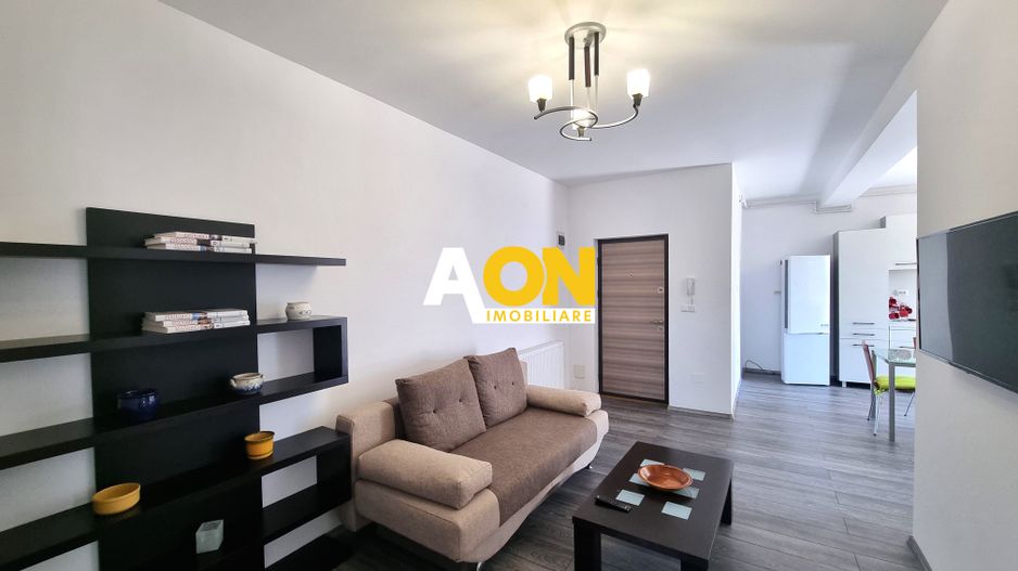 Apartament cu 3 Camere, Etaj Intermediar, Bloc Nou, Centru - Poză 7
