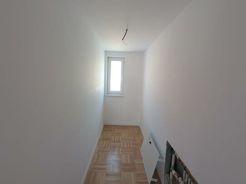 Casă Spațioasă 242 mp Utili și 600 mp Teren – Dragomirești-Deal - Poză 15